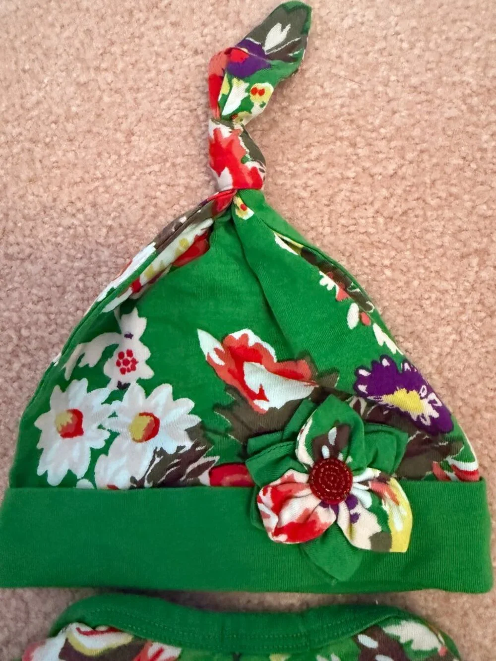 Baby Nay Newborn Gown and Cap Elastic Bottom Hand covers Green Floral